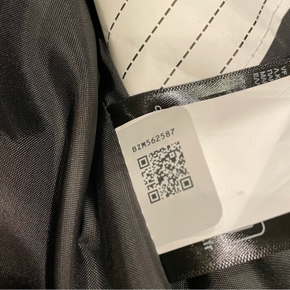 The North Face Boys’ Vortex TriClimate Black Jacket - Picture 11 of 11